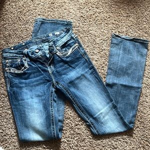 Miss Me 30x37 missing button on pocket and on front no stains or rips